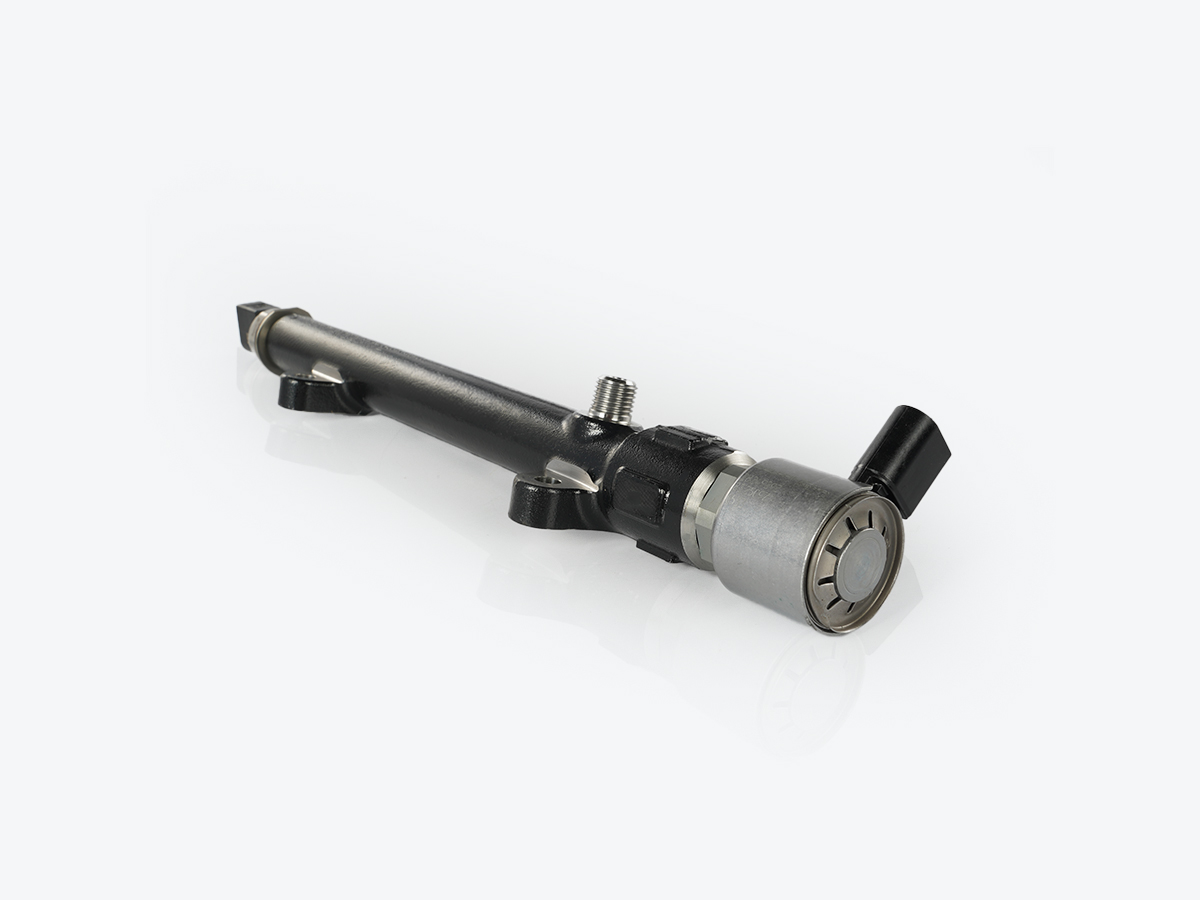 An image showing a side view of Rail Fuel DFR 4.2 LHPV 19.1CC Rail (Part 320/A6748)